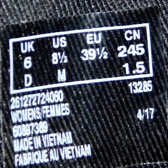 Clarks Cushion Plus "Spiced River" 2 Tone Suede/Felt Buckle Heel Ankle Boots - Picture 14 of 15